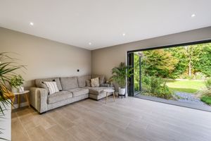 Garden Room- click for photo gallery